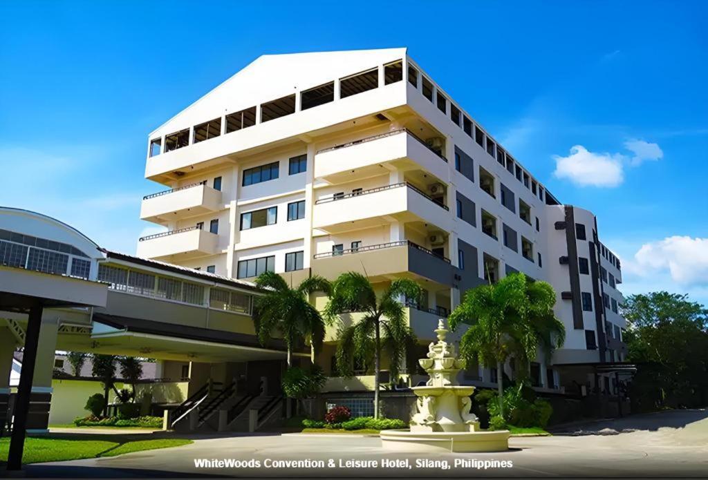 Whitewoods Convention And Leisure Hotel Silang Экстерьер фото