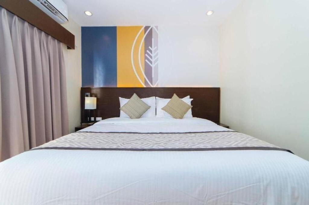Whitewoods Convention And Leisure Hotel Silang Экстерьер фото